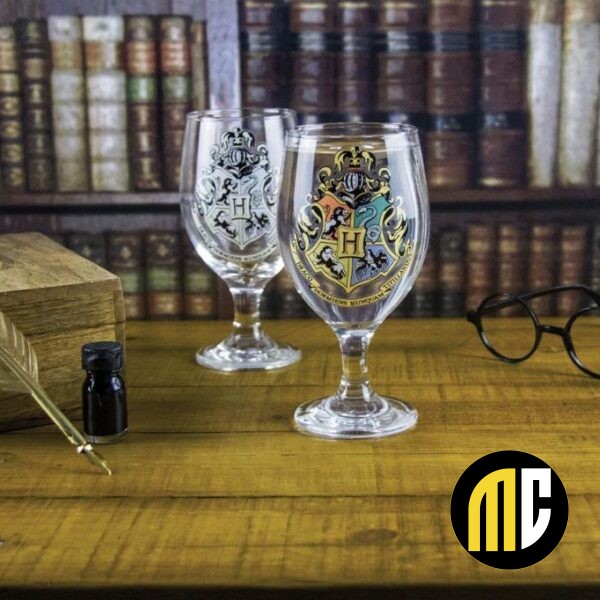 2.4HARRY POTTER - Hogwarts Colour Change Glass
