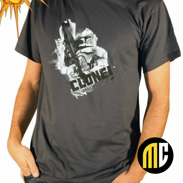 STAR WARS CLONE WARS - T-Shirt Clone With Gun (S)